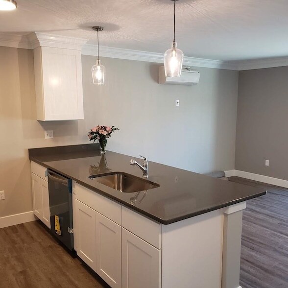 10 4th St, Unit 304 in Dover, NH - Building Photo - Building Photo