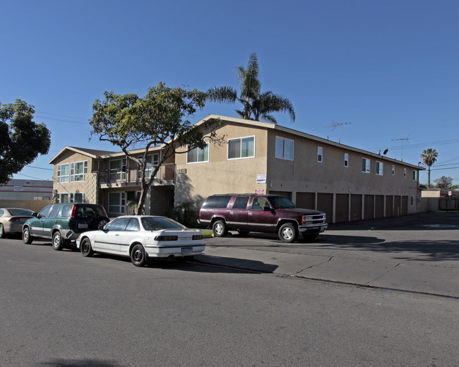 12911 Galway St in Garden Grove, CA - Building Photo - Building Photo