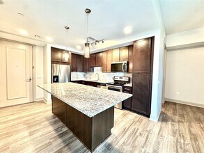 9787 Katy Fwy in Houston, TX - Building Photo - Building Photo
