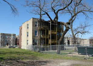 5407-5409 S Indiana Ave in Chicago, IL - Foto de edificio - Building Photo