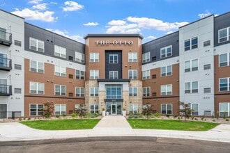 The Otto in Waconia, MN - Foto de edificio - Building Photo