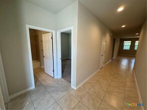 369 Mary Max Cir in San Marcos, TX - Building Photo - Building Photo