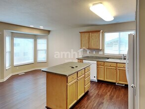 917 Longleaf Dr in North Salt Lake, UT - Building Photo - Building Photo