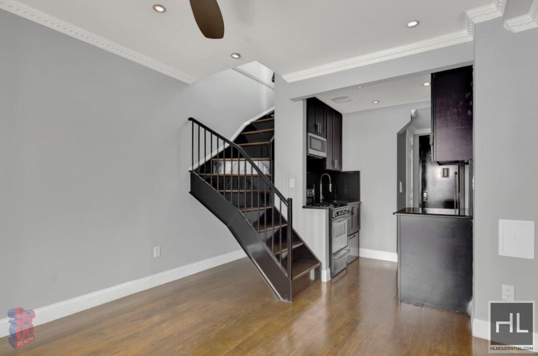 East 26th Street in New York, NY - Building Photo