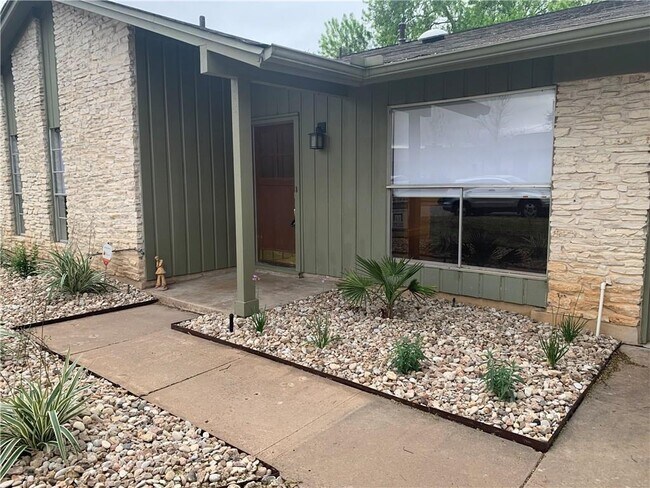 5202 Wayborne Hill Dr in Austin, TX - Building Photo - Building Photo