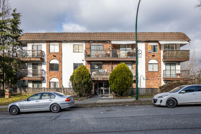 1851 Pender St E in Vancouver, BC - Building Photo - Building Photo