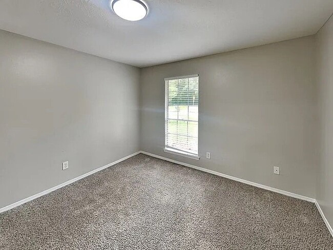 property at 3327 Sycamore Springs Dr