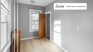 Private bedroom in 5 bed/1 bath Home in Boston, MA - Building Photo - Building Photo