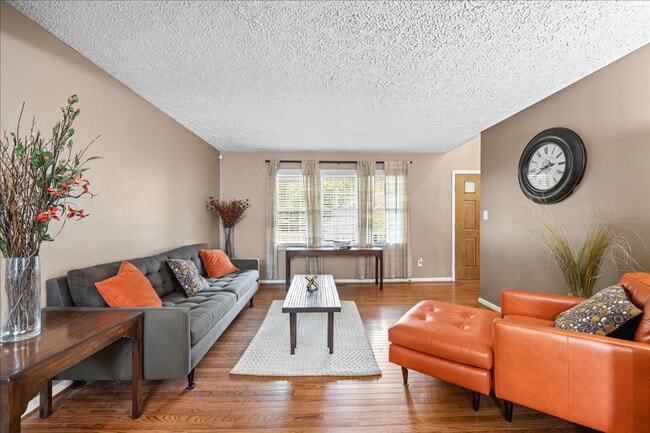 6 Wavecrest Ct