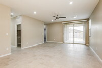 6855 W Parkway Dr, Unit 14 in Phoenix, AZ - Building Photo - Building Photo