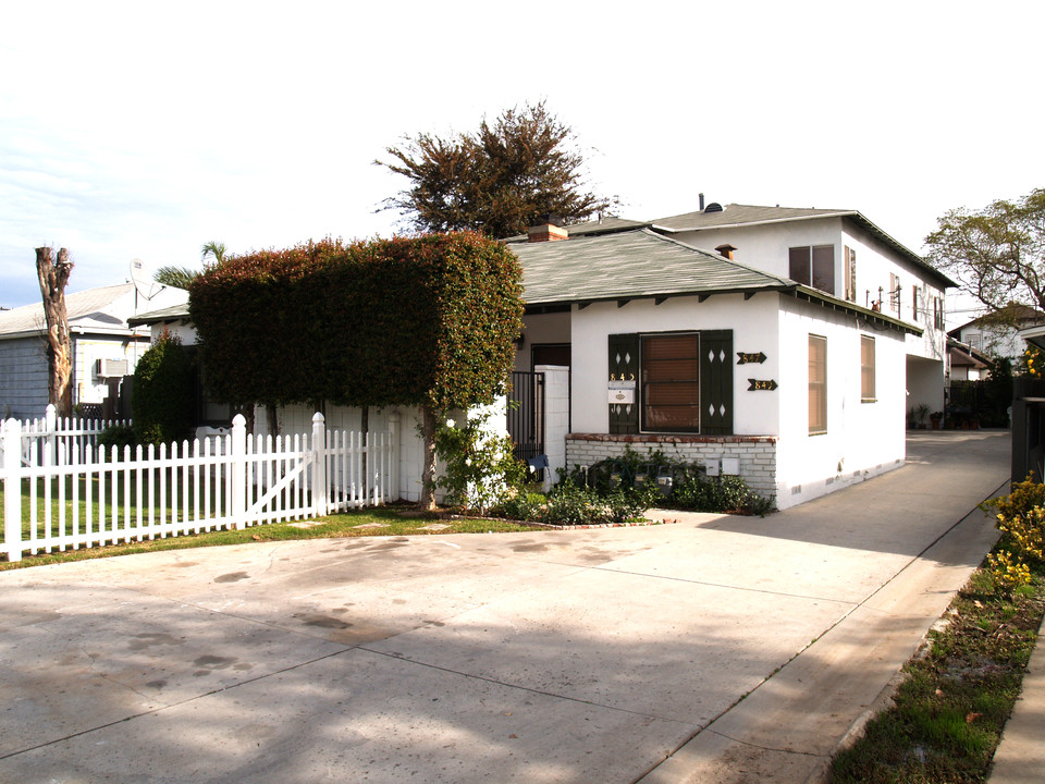 845-847 849 Glassell St in Orange, CA - Building Photo