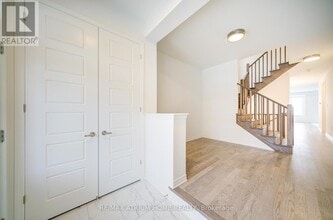 125 Leslie Richards St in Markham, ON - Building Photo - Building Photo