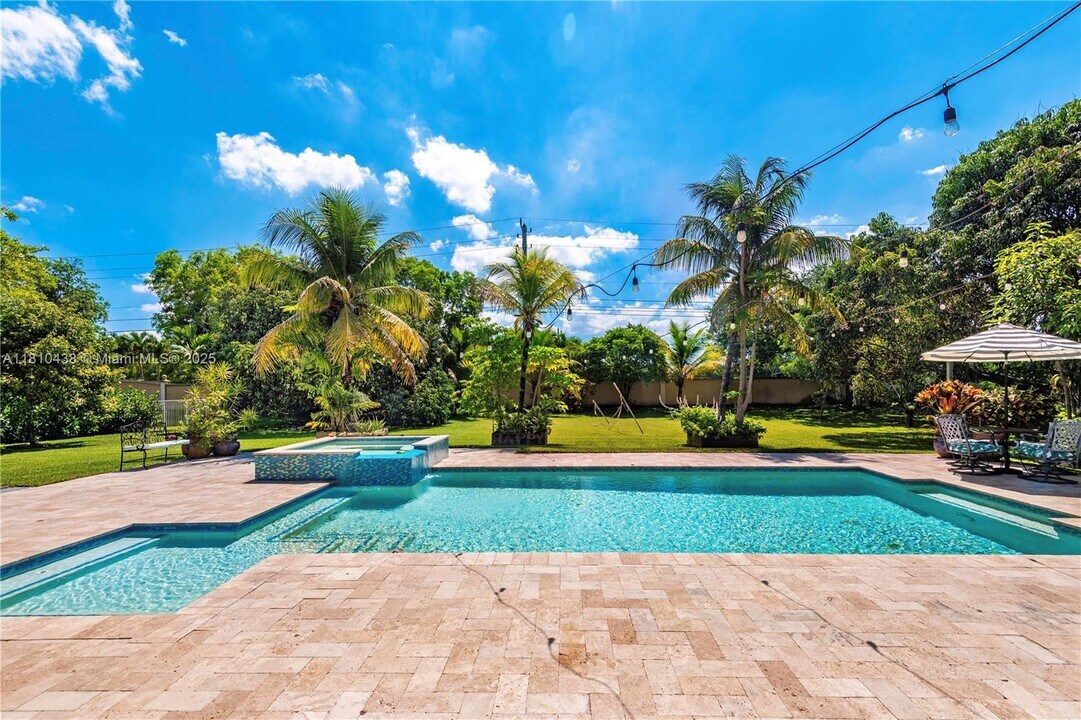 2170 SW 131st Ter in Davie, FL - Building Photo