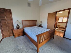 33 Brooklyn Ave in Wachapreague, VA - Building Photo - Building Photo