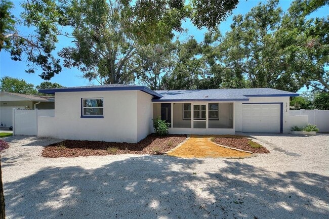 5424 14th Ave N in St. Petersburg, FL - Building Photo - Building Photo