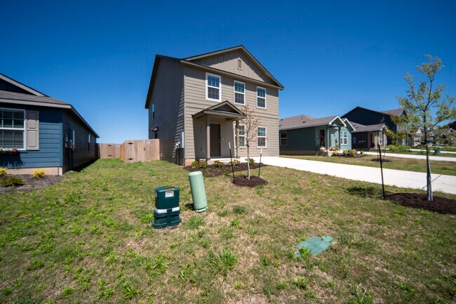 209 Texas Angel Wy in Jarrell, TX - Building Photo - Building Photo