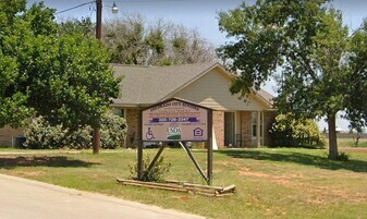 1324 E 10th St in Colorado City, TX - Building Photo