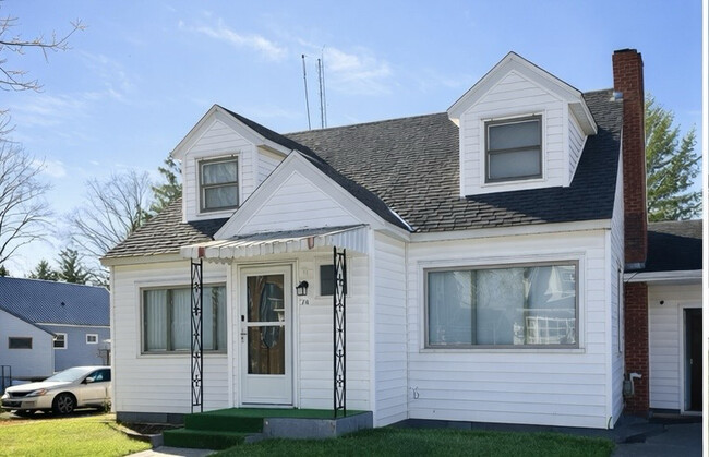 property at 711 NE 2nd St