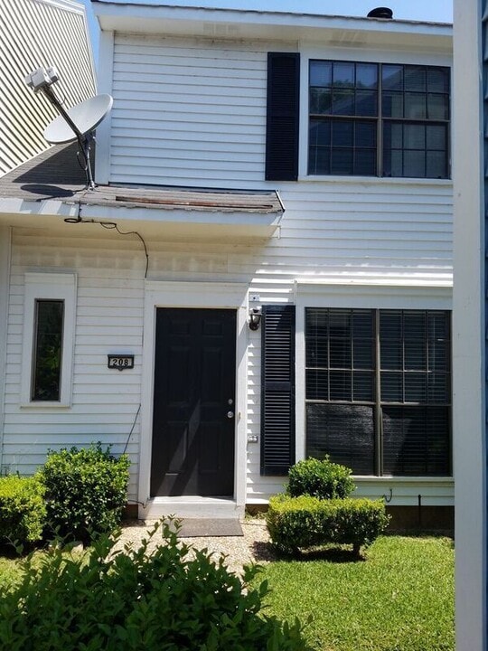 208 Settlers Park Dr in Shreveport, LA - Building Photo