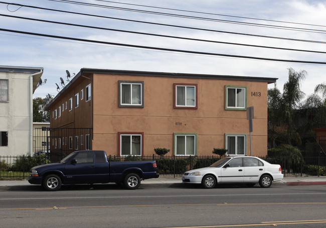 1413-1421 S Standard Ave in Santa Ana, CA - Foto de edificio - Building Photo