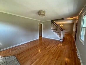 65 Lancaster Dr in Windsor, CT - Building Photo - Building Photo