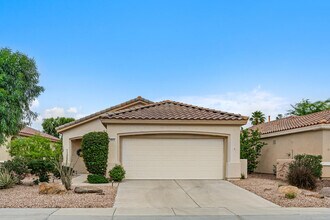 78472 Glastonbury Way in Palm Desert, CA - Building Photo - Building Photo