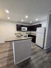 284 Gardner Ln in Kissimmee, FL - Building Photo - Building Photo