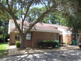 2724-2730 Tyndall Dr Apartamentos