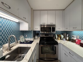 416 Marlborough St, Unit 102 in Boston, MA - Building Photo - Building Photo