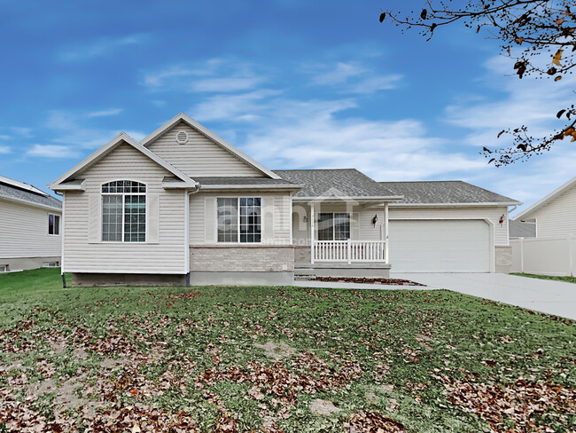 property at 2098 Blossom St