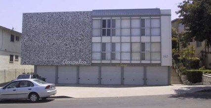 Acapulco Apartments in Redondo Beach, CA - Building Photo - Building Photo