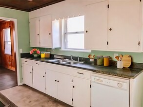 405 Catherine Ave in Statesboro, GA - Building Photo - Building Photo