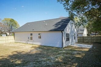 200 E Granville St in Dunn, NC - Building Photo - Building Photo