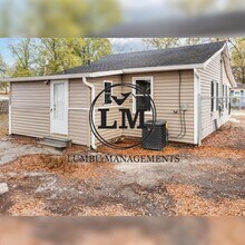 210 York St in Greensboro, NC - Building Photo - Building Photo