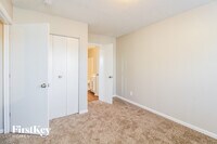 3221 Pipers Way photo'