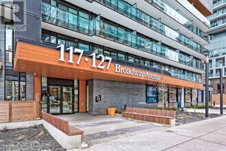 117-3117 Broadway Ave in Toronto, ON - Building Photo - Building Photo