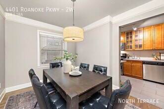 4401 Roanoke Pkwy in Kansas City, MO - Building Photo - Building Photo