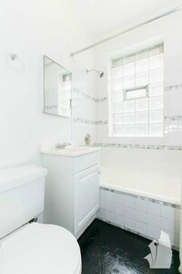 5516 N Kenmore photo'