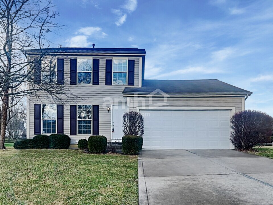 4581 Blainfield Ct in Batavia, OH - Building Photo