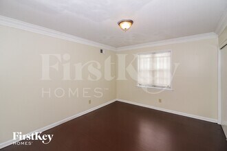 5809 Foxdale Rd in Memphis, TN - Building Photo - Building Photo