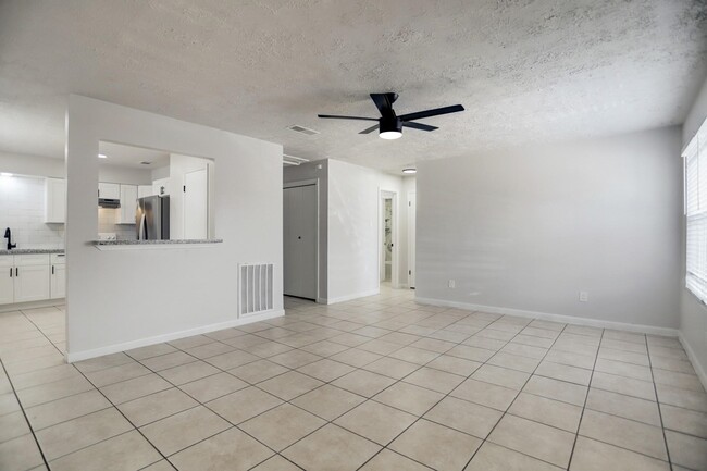 12609 Veterans Memorial Dr in Houston, TX - Building Photo - Building Photo