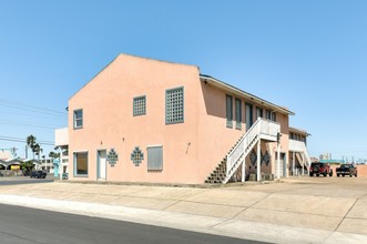 4000 Padre Blvd in South Padre Island, TX - Building Photo - Building Photo