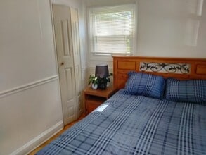 2404 Saunders Station Rd in Monroeville, PA - Building Photo - Building Photo
