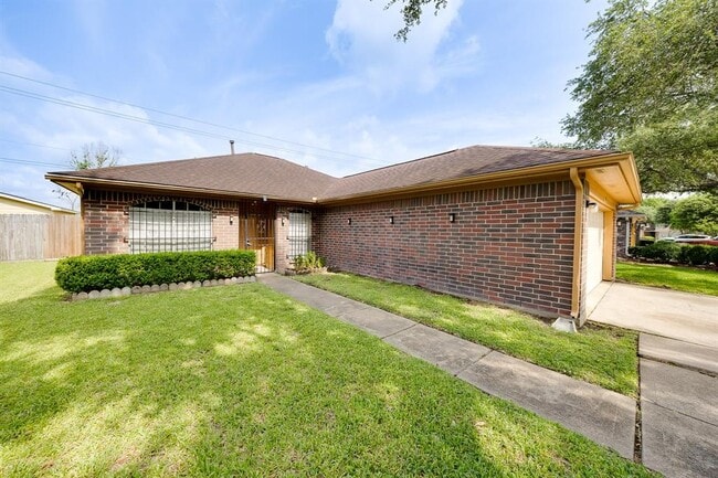 property at 12914 Townwood Dr