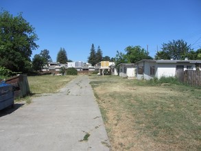 4504-4508 Del Norte Blvd in Sacramento, CA - Building Photo - Other