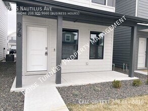 976 S Nautilus Ave in Boise, ID - Building Photo - Building Photo