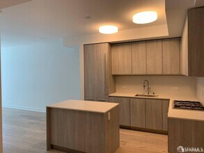 318 Main St in San Francisco, CA - Foto de edificio - Building Photo