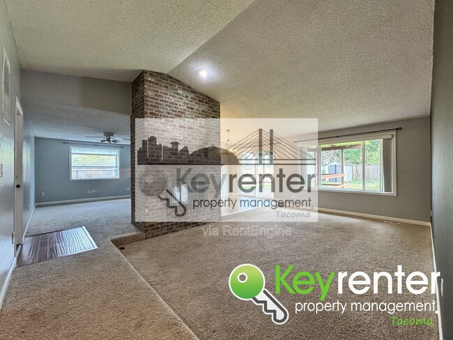 9315 E B St in Tacoma, WA - Building Photo - Building Photo