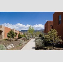 Tierra Montosa in Taos, NM - Building Photo