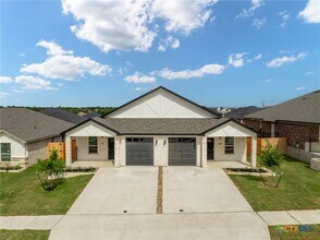 5111 Rose Petal Ct in Killeen, TX - Foto de edificio - Building Photo